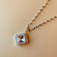 Juego de plata .925 brillante con cadena, aretes y dije.